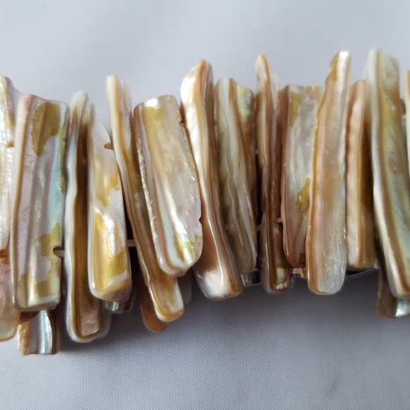 YLQ Sea Shell Stretch Bracelet Wrist Watch - Picture 2 of 7